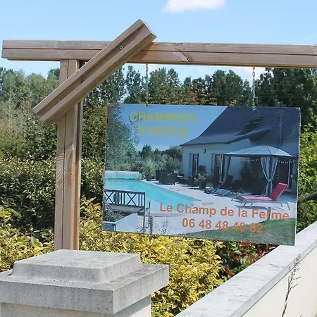 Le Champ De La Ferme Saint-Gervais en-Belin