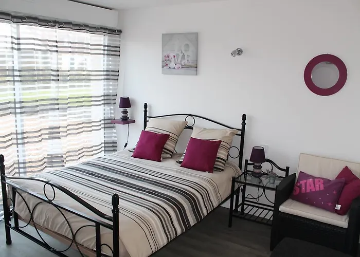 Le Champ De La Ferme Bed & Breakfast Saint-Gervais en-Belin