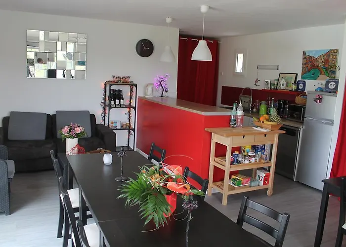 Le Champ De La Ferme Bed & Breakfast